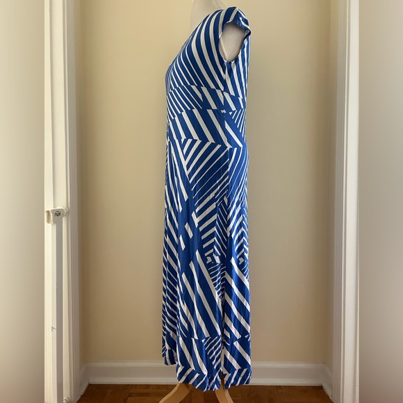 CUTE & Comfy Maxi Dress - Picture 4 of 5